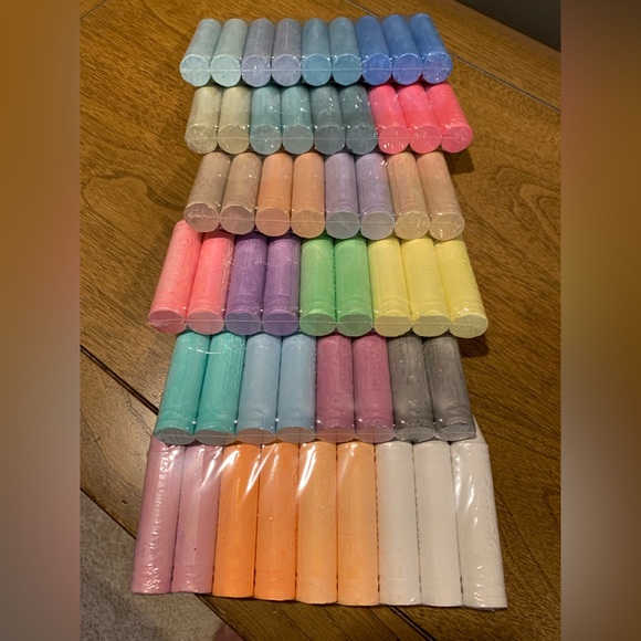 Crayola Sidewalk Chalk, 56 Pieces, 4-9 count new, 2-8 count new & 1-4 count new - Picture 9 of 9